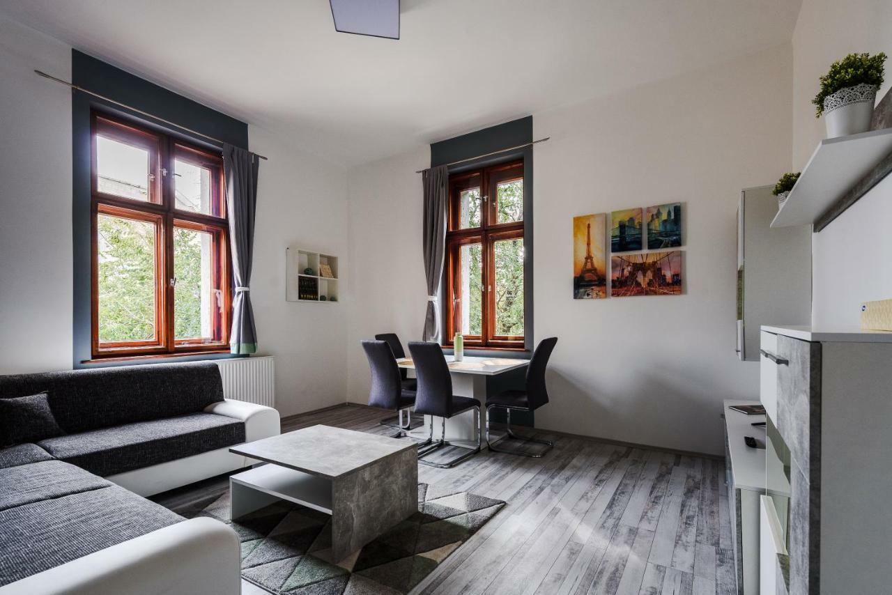 Gold Apartment - Gyor Luaran gambar